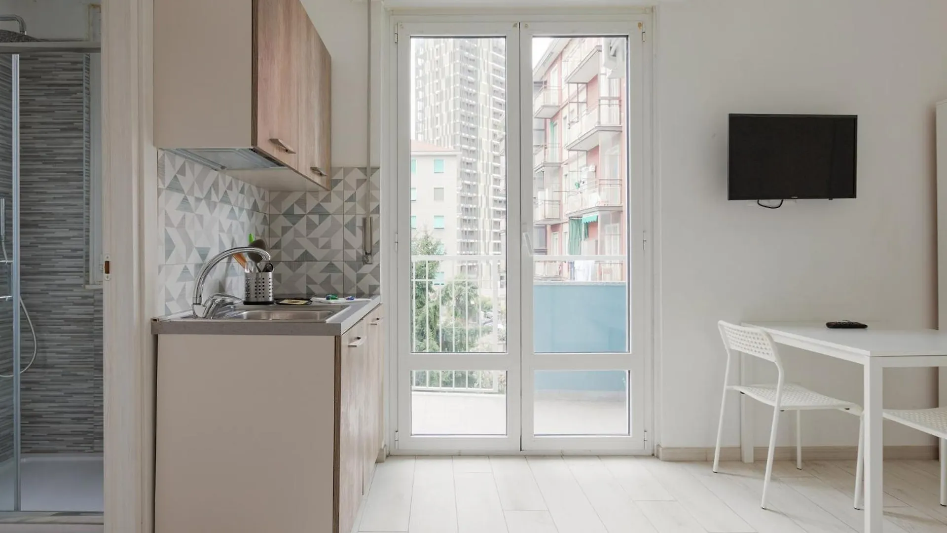 Apartment Cimiano M2 Cozy Studio With Balcony Milan Italy