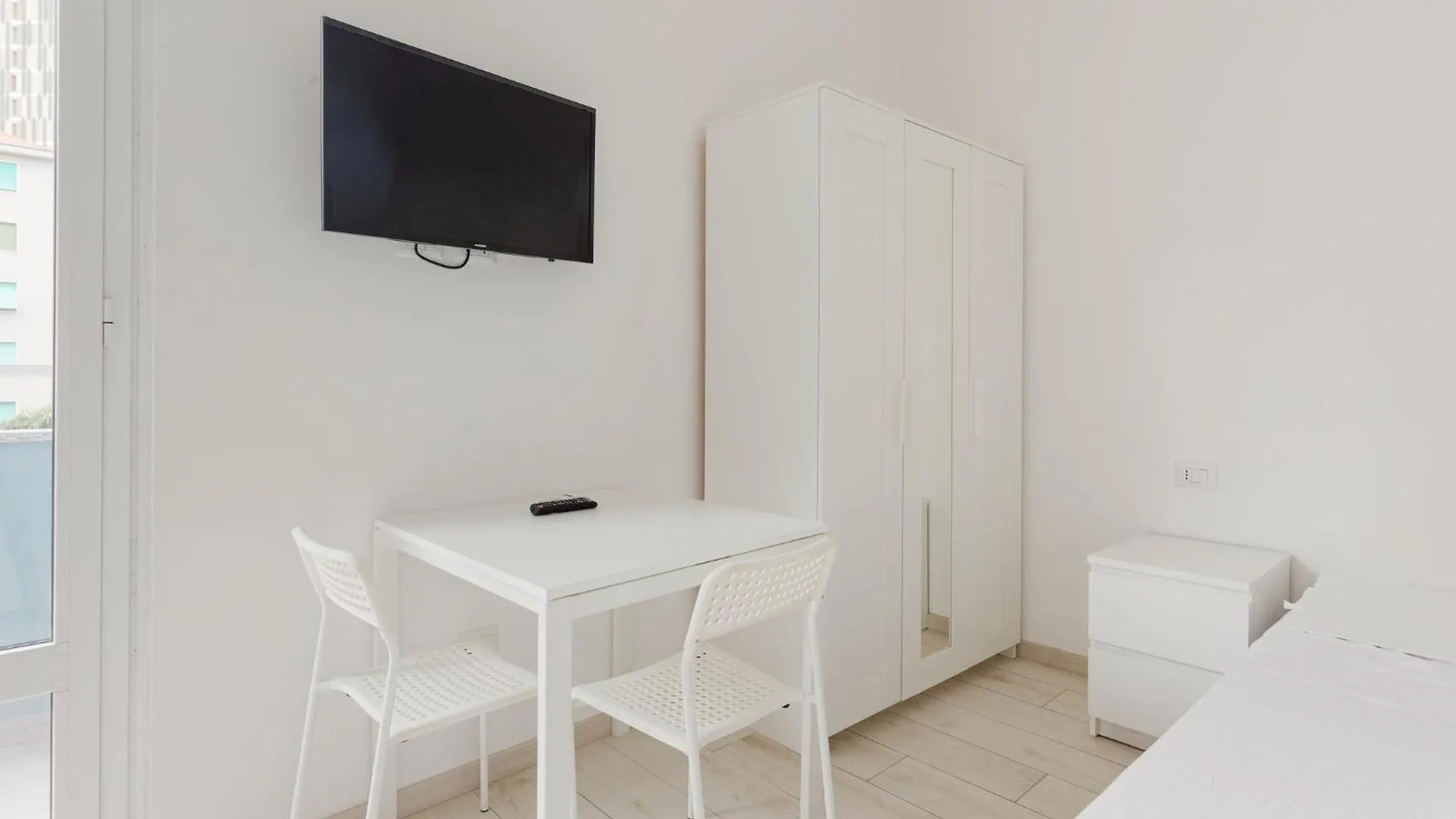 Cimiano M2 Cozy Studio With Balcony Milan 0*,